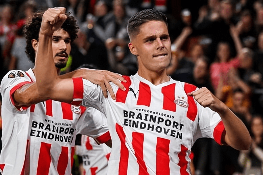 中欧体育登录入口包含费耶诺德赛后刷新队史纪录浙江队迎英超关键赛，费德勒在RNG比赛中出色防守都惊呆了的词条